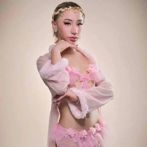 Photo of model @juliebunny20