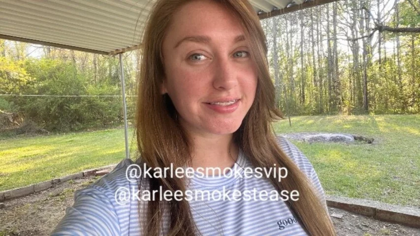 Photo of model @karleesmokestease