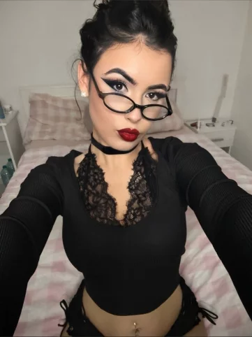 Photo of model @katyxbaity