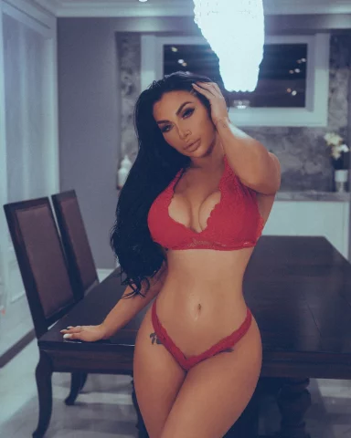 Photo of model @kaylacastles