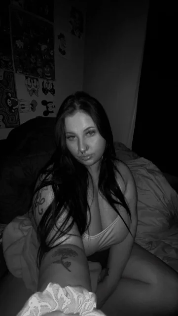 Photo of model @kaypaige22