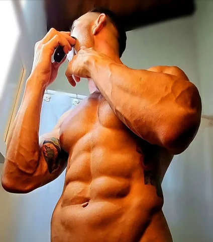 Photo of model @kevintoy