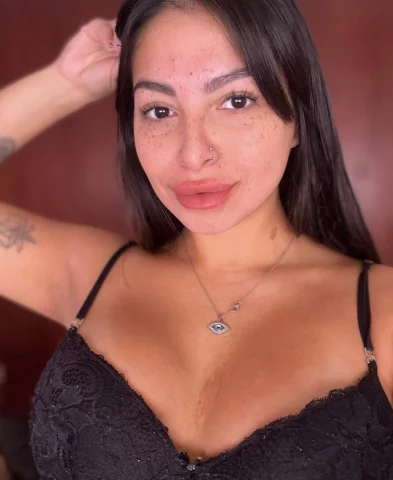 Photo of model @khloexxx3