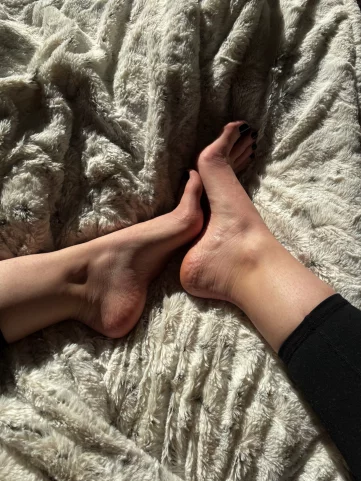 Photo of model @kikis_feetsies