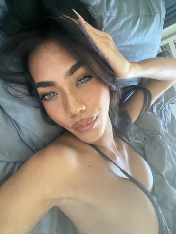 Photo of model @kimi_ladyboy