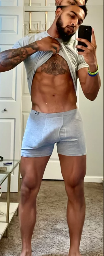 Photo of model @kingjulesiii