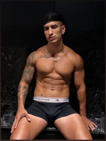 Photo of model @kingofnewage