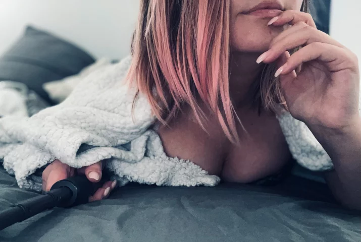 Photo of model @kinkyfyy