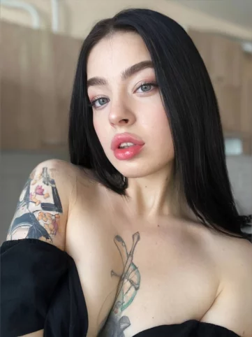 Photo of model @kiraq