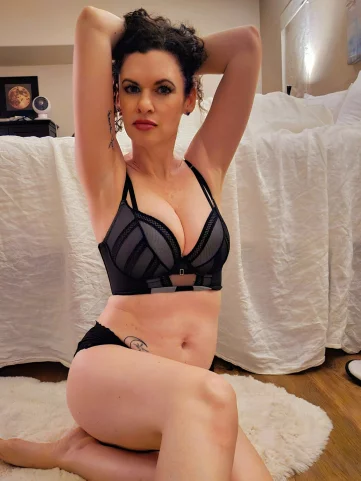Photo of model @kitkat369