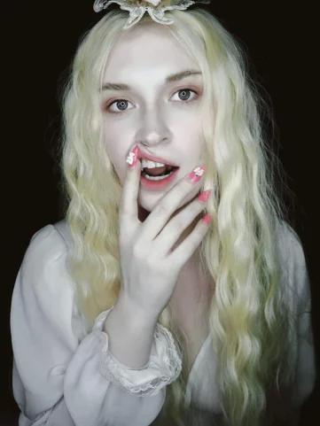 Photo of model @kittensteeth
