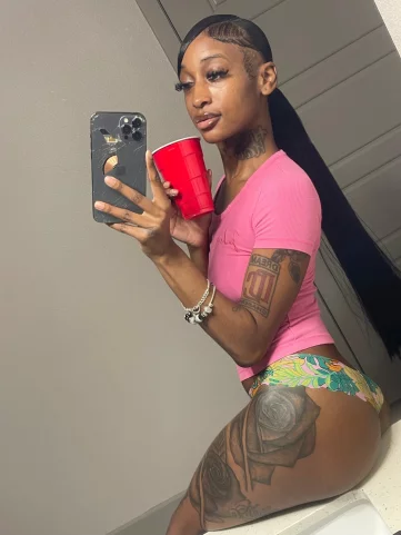 Photo of model @kreamdreamzzz