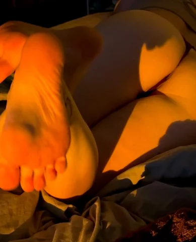 Photo of model @krisfeet7