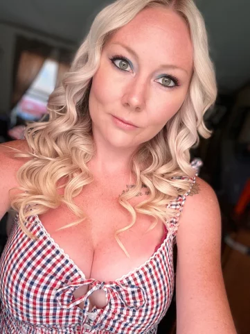Photo of model @kristinaann1031