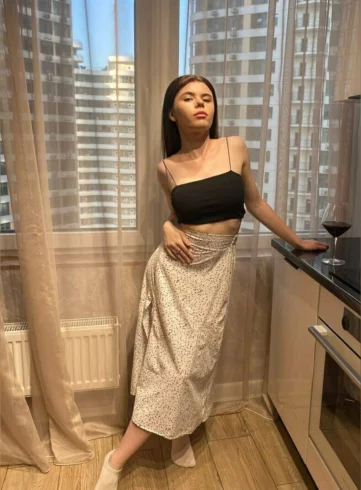 Photo of model @kristy_cherr