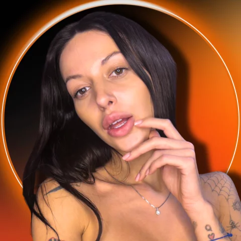 Photo of model @kristy_xxxo