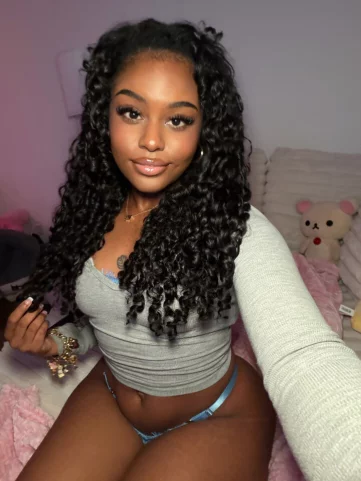 Photo of model @kttyversefree