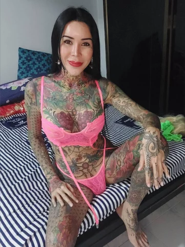 Photo of model @ladyboyfaymai