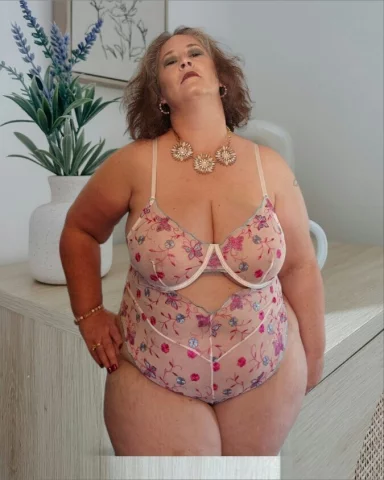 Photo of model @ladyjane73