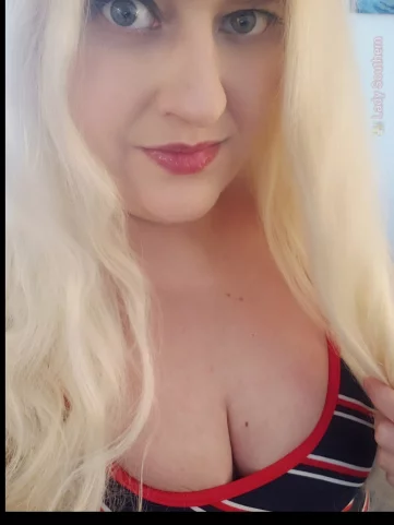Photo of model @ladysouthernfree