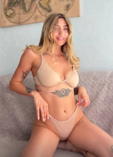 Photo of model @larmanixxde