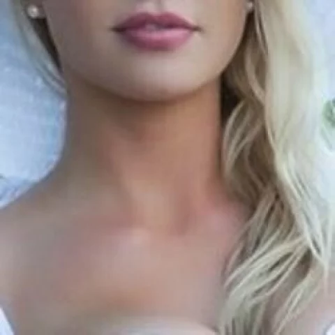 Photo of model @laura_luisa_nyc