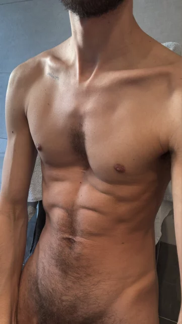 Photo of model @lebarbubm