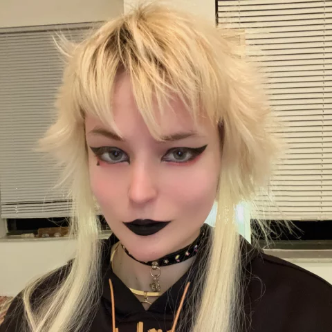 Photo of model @lemonsmudges