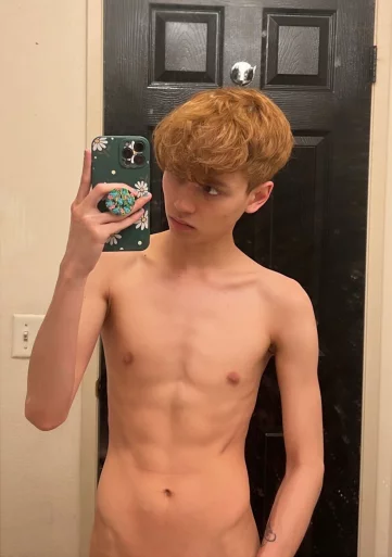 Photo of model @leowestxxx