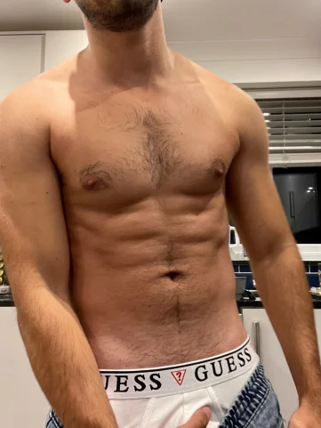 Photo of model @leowhyat