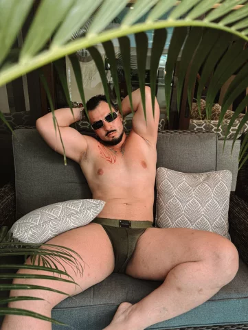 Photo of model @leozenmx