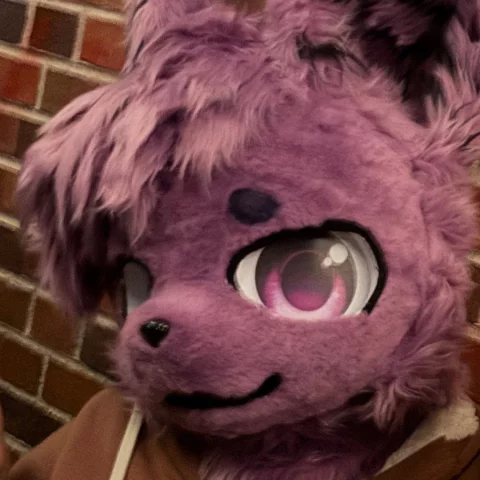 Photo of model @lewdpurple