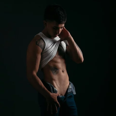 Photo of model @lewistattohot