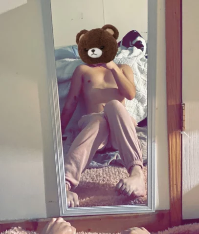 Photo of model @lilbear3213