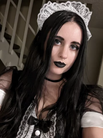 Photo of model @lilgothhunny