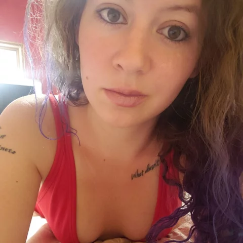 Photo of model @lilredwolf713