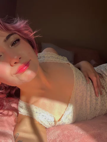 Photo of model @lilyydayy