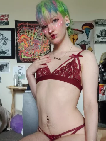 Photo of model @littlesquidboi