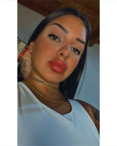 Photo of model @lucianaaaaviip