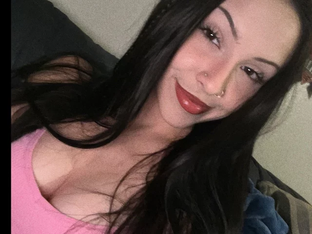 Photo of model @lucindaa09x2