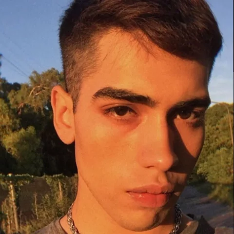 Photo of model @lukebabe