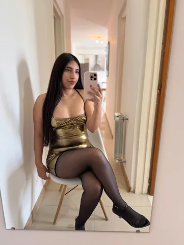 Photo of model @lulu_goddess