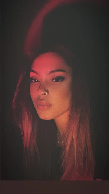 Photo of model @lvrrgrll