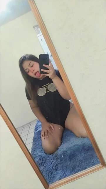 Photo of model @madresanta1