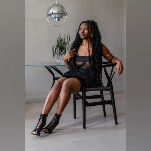 Photo of model @maeshaus