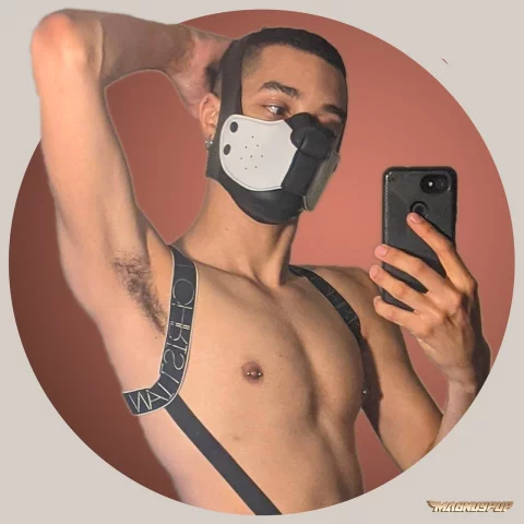 Photo of model @magnuspup_free