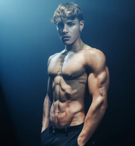 Photo of model @manuelpage
