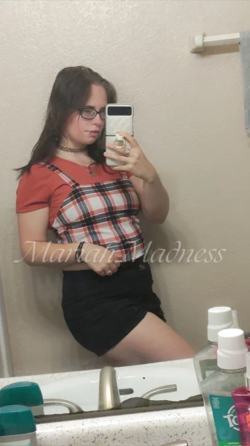 Photo of model @mariah_madness