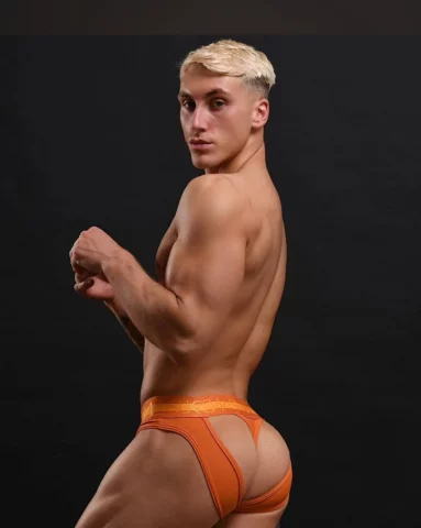 Photo of model @masonbubblebutt