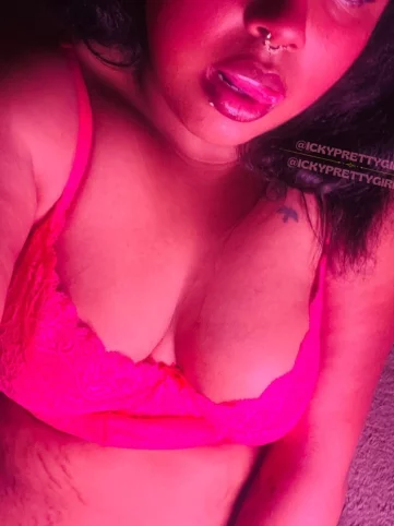 Photo of model @melanitheebrat